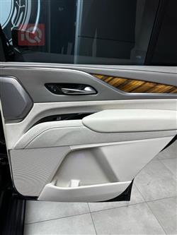 كاديلاك اسكاليد